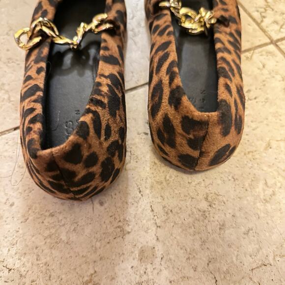 Asos Design 7 Mary Jane Pointed Suede Ballet Flat Leopard Old Money Gold Chain - Picture 7 of 11